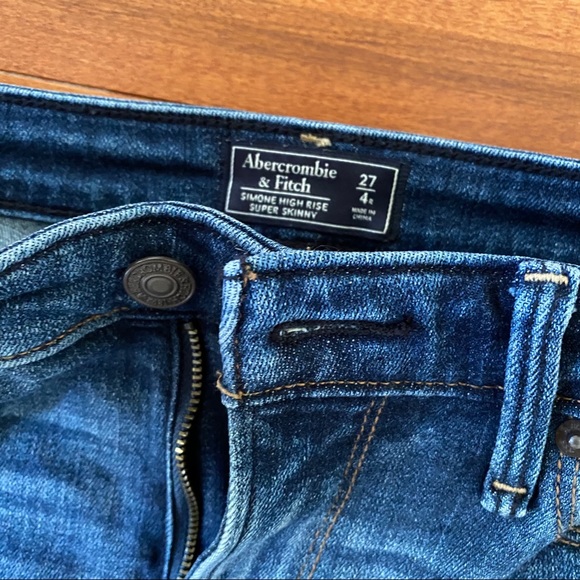 Abercrombie high-rise Simone Jeans - Picture 5 of 7